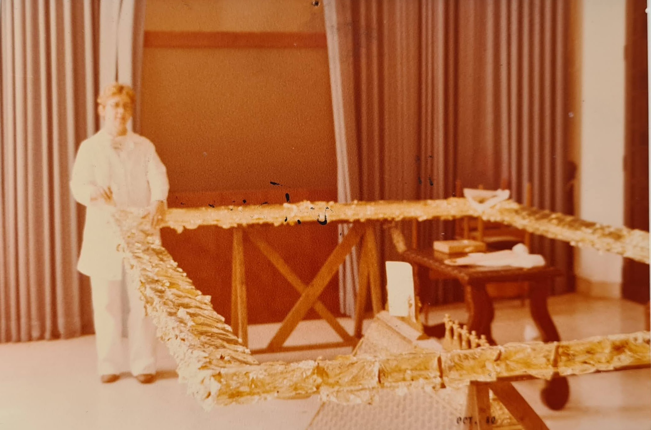 <span style="font-weight: 600">Restauro cornice con foglia d'oro.<span style="font-weight: 600">Restauro Museo Simón Bolívar, anno 1982, Venezuela.